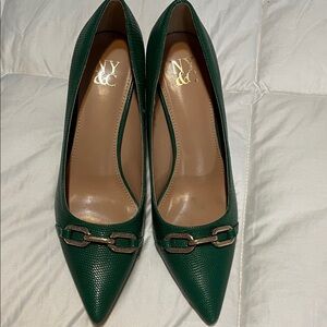 New York & Company Dark Green Pointed-Toe Chain Pump